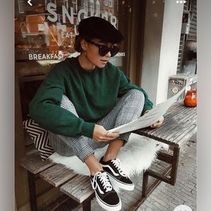 Vintage university of Hawaii crew neck sweatshirt